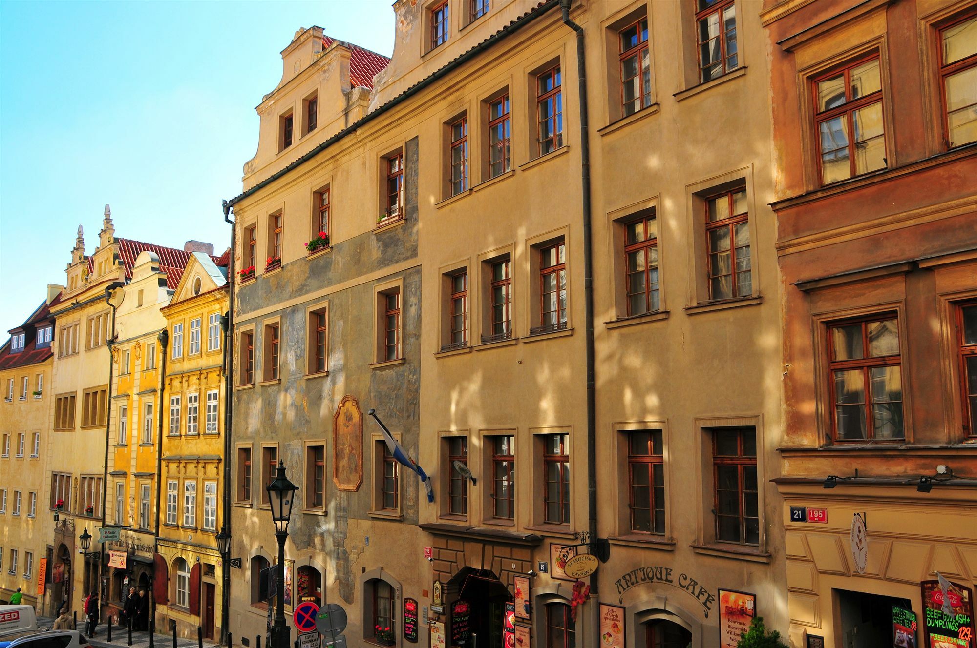 Residence Thunovska Praga Zewnętrze zdjęcie